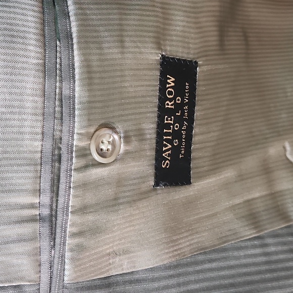 Savile Row Men's Suit - Picture 4 of 7